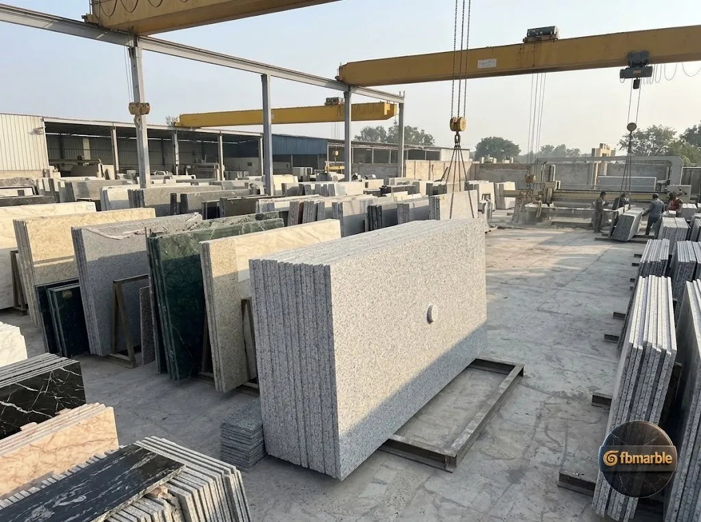 Deer White Granite photo 2 β light grey-white granite with subtle darker flecks