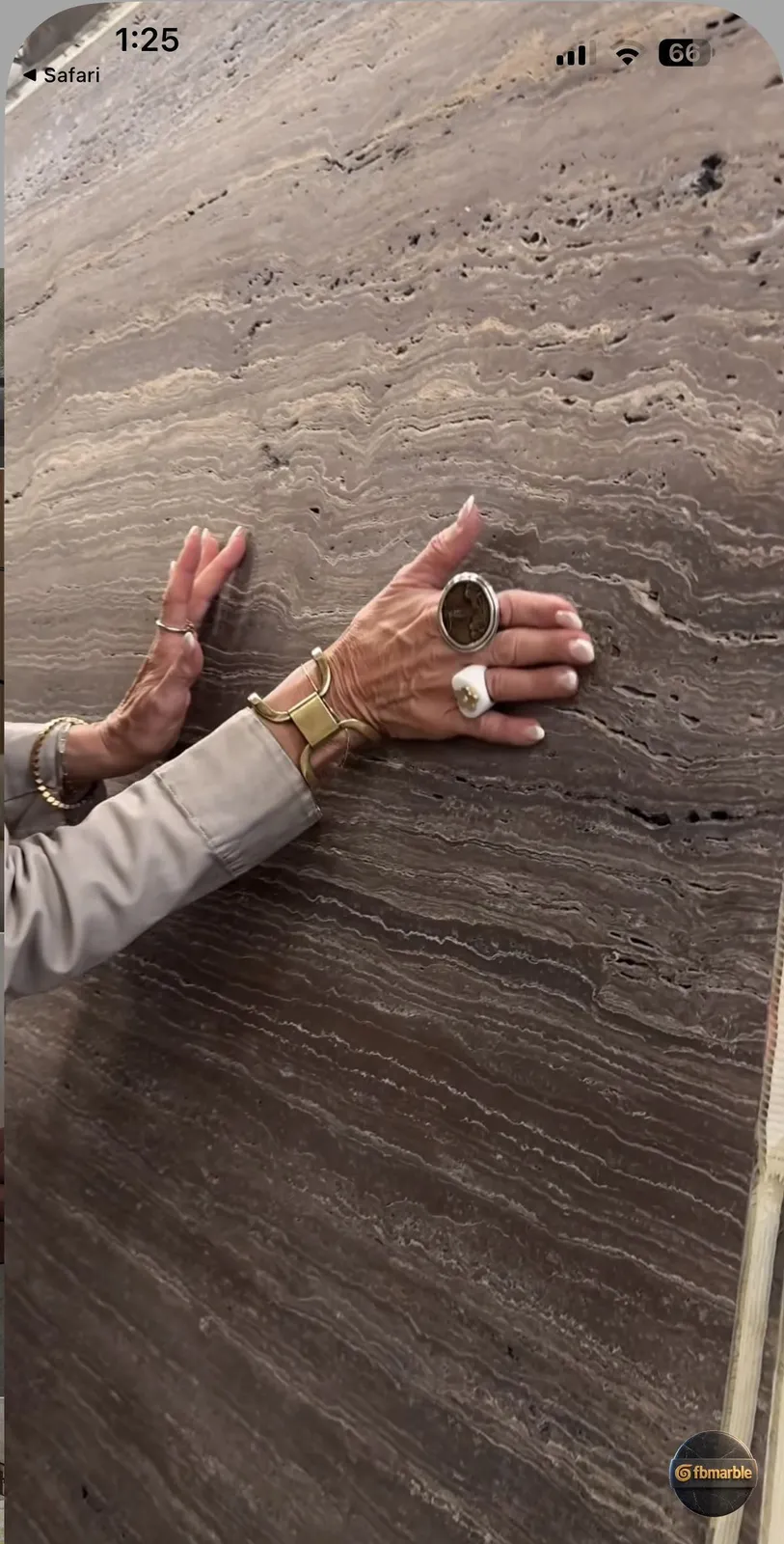 Brown Travertine photo 2 – chocolate-brown vein-cut travertine with dark striations