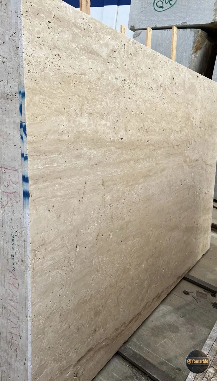 Classic Travertine photo 5 – classic ivory-beige vein-cut travertine for facades