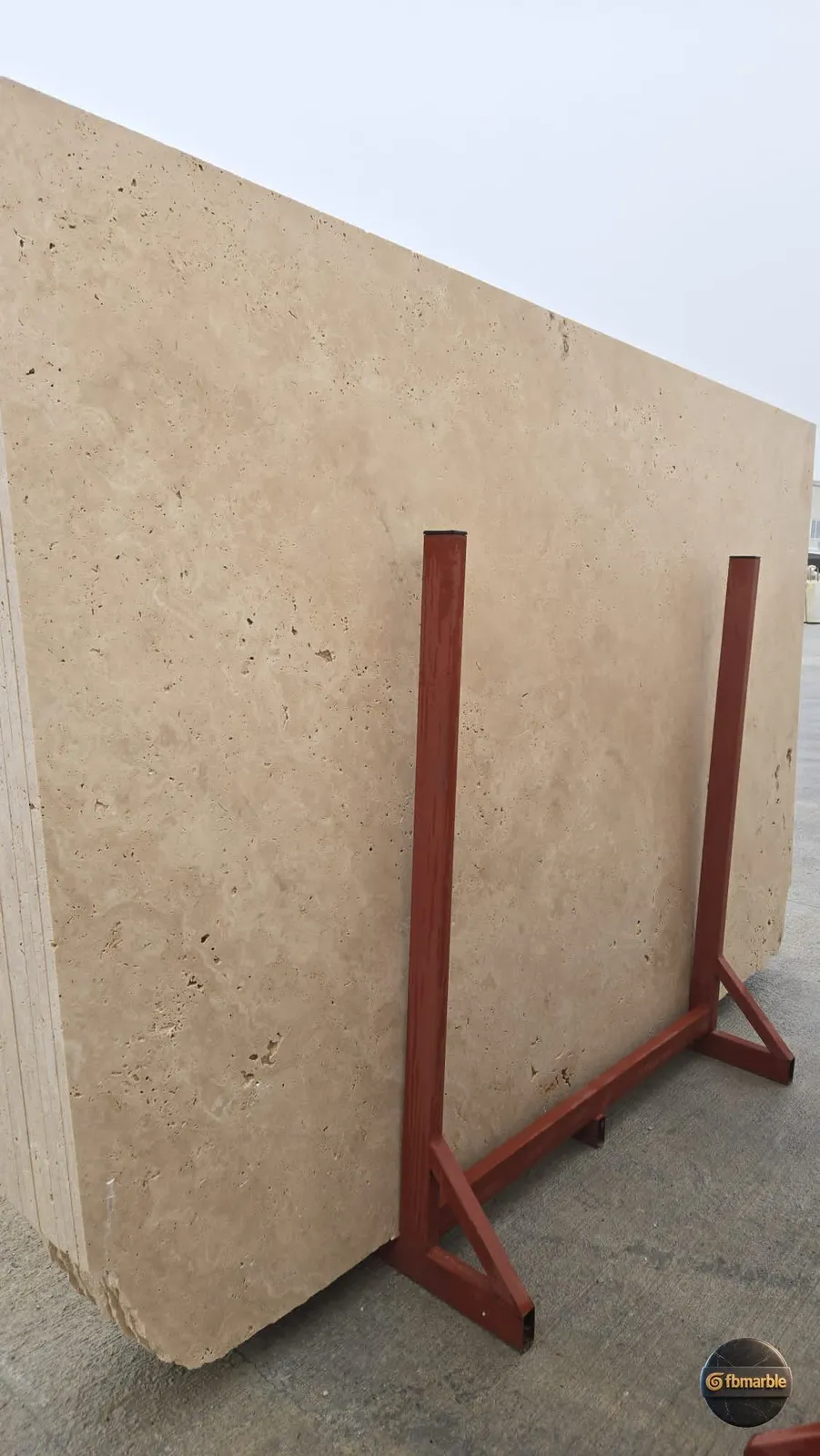 Cross Cut Travertine photo 4 – cross-cut travertine with cloudy fleuri pattern