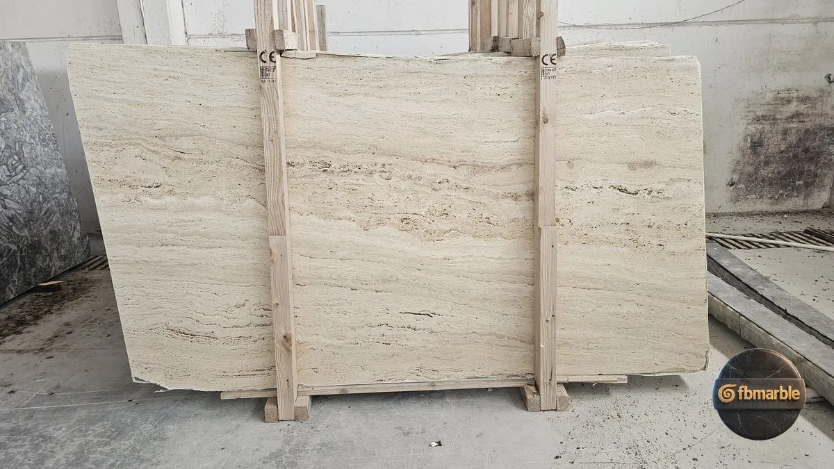 Ivory Travertine photo 2 – pale ivory vein-cut travertine with fine lines