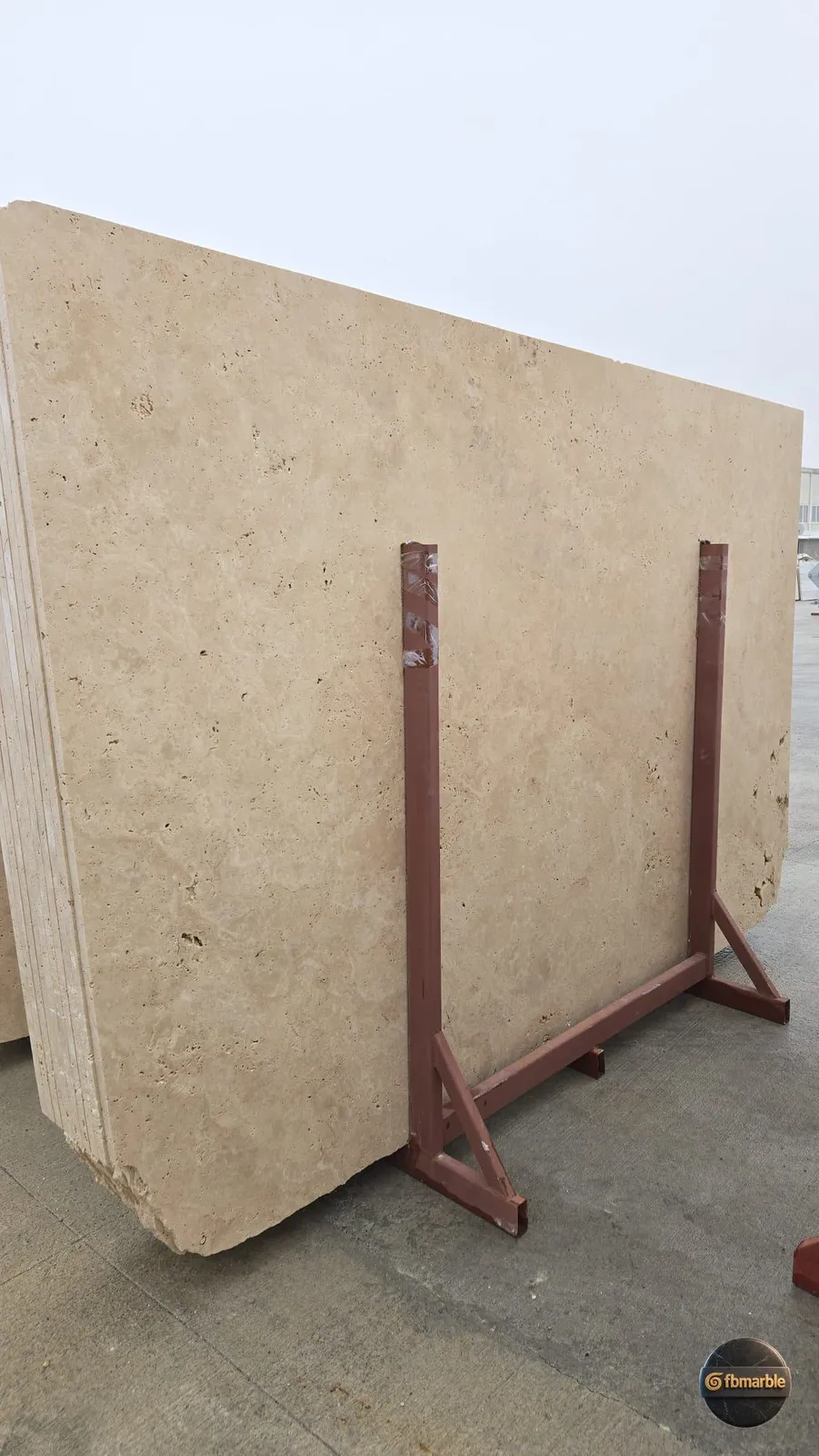 Polished Travertine photo 5 – polished glossy beige travertine