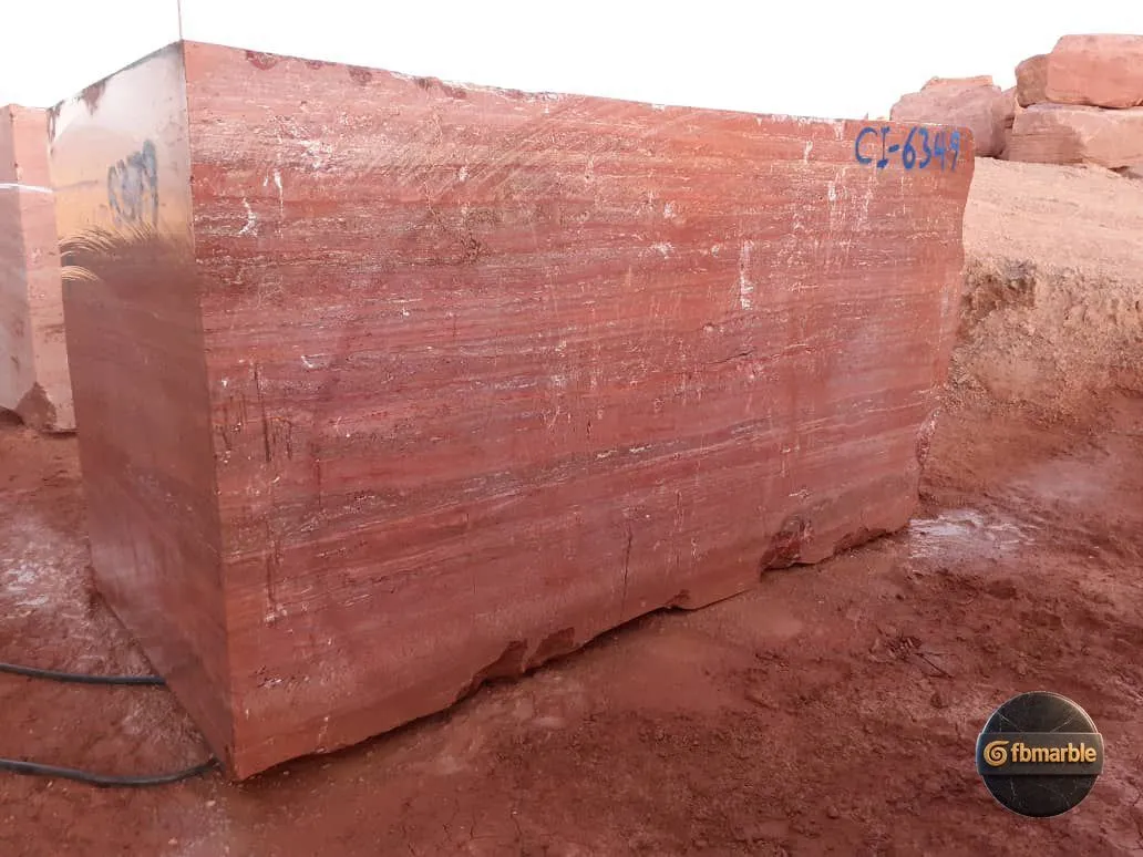 Red Travertine photo 3 – red vein-cut travertine with orange striations